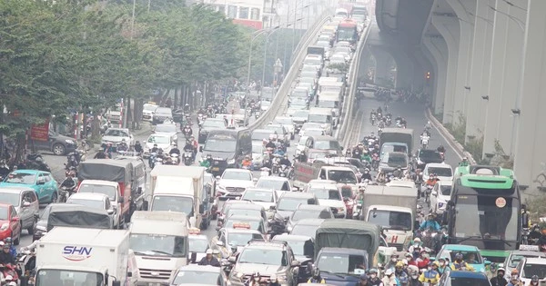 Hà Nội: Nhiều tuyến phố ùn tắc trước ngày nghỉ Tết Dương lịch