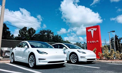 Tesla vượt GM thành nhà sản xuất ôtô lớn nhất tại Mỹ