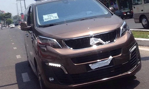 “Tóm gọn” xe MPV Peugeot Traveller lăn bánh tại Đà Nẵng