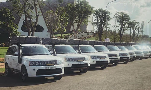 Đặng Lê Nguyên Vũ lại “lôi" siêu xe trăm tỷ xuyên Việt