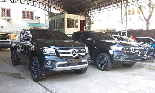 Bán tải hạng sang Mercedes-Benz X-Class đầu tiên về Việt Nam