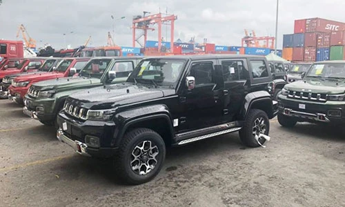 Xe Trung Quốc BAIC BJ40L "thét giá" gần 1 tỷ tại Việt Nam