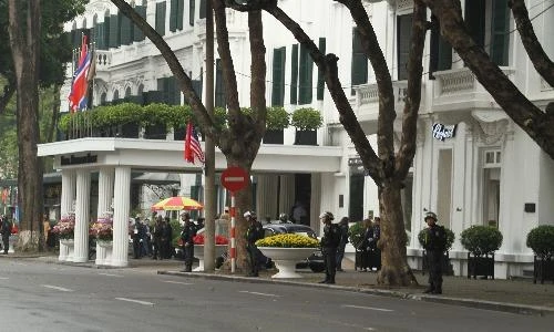 Thượng đỉnh Mỹ - Triều: An ninh bất ngờ được nới lỏng tại khách sạn Metropole 