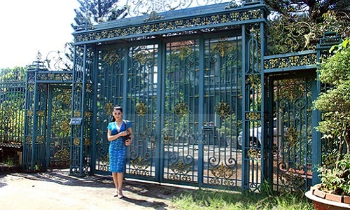 Mỹ nhân chuyển giới Lâm Khánh Chi giàu cỡ nào?