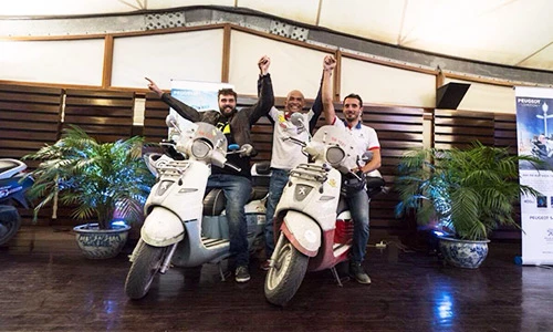 “Phượt” xe tay ga Peugeot 70 triệu từ Pháp đến Việt Nam