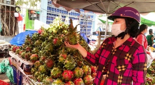 Trái cây giá rẻ không ngờ