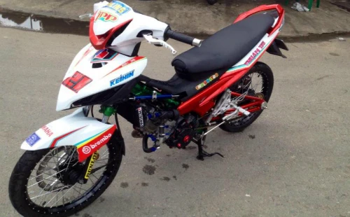 Yamaha Exciter độ phong cách xe đua cực đẹp