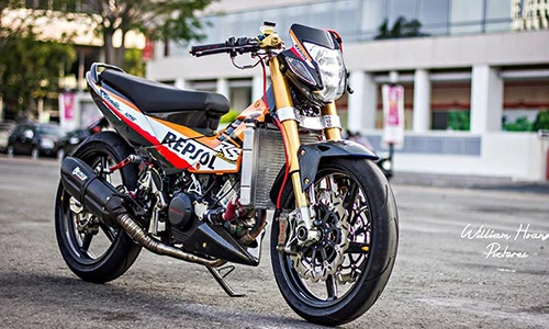 Honda Sonic độ “khủng” giá 700 triệu của dân chơi Việt