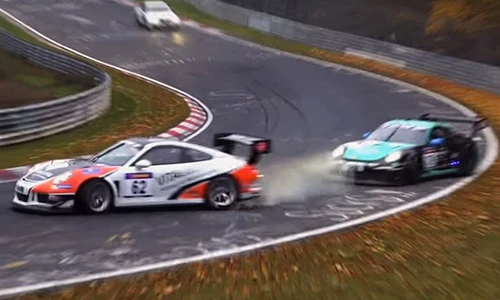 Những pha mất lái "rợn người" của Porsche 911