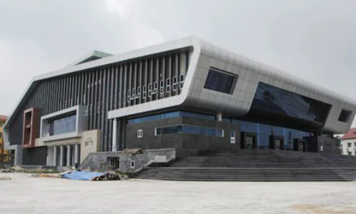 Soi nhà hát 120 tỷ đồng ở huyện nghèo của Hà Nội