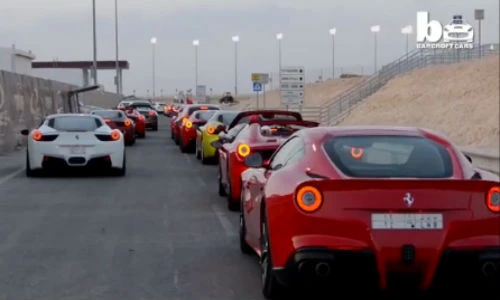 Đại gia Trung Đông mang hàng chục siêu xe ra khoe