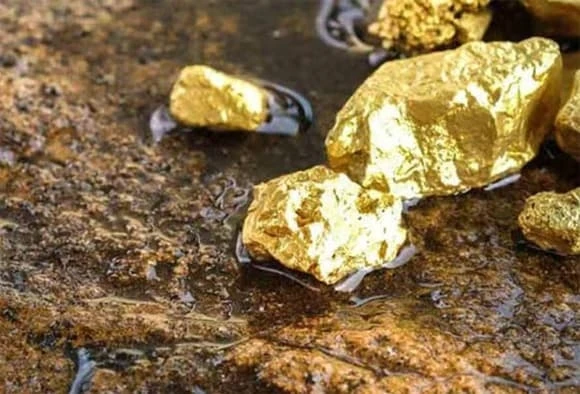 Bí ẩn dòng suối chứa 5 tấn vàng, không ai dám khai thác