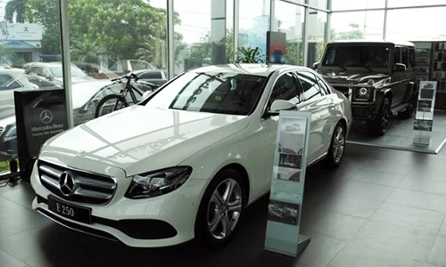 Triệu hồi hơn 1200 xe ôtô Mercedes-Benz tại Việt Nam
