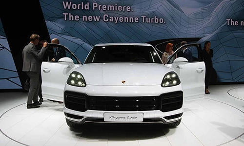Cayenne Turbo 2018 - SUV mạnh nhất Porsche giá 3,78 tỷ
