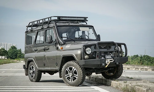 Xe ôtô Nga UAZ Hunter độ 200 triệu đồng tại Hà Nội