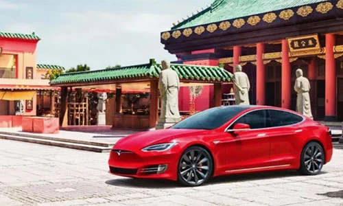 Căng thẳng Mỹ - Trung, Tesla vẫn xây nhà máy ôtô ở Trung Quốc