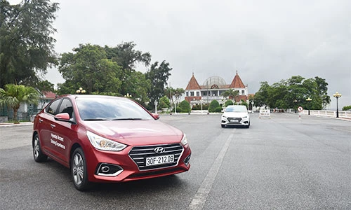 Hyundai Accent giá 425 triệu “uống” 4,53 lít xăng/100km