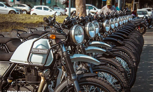 "Đập thùng" Royal Enfield Himalayan giá 131 triệu tại Việt Nam