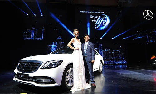 Người đẹp và xe sang tiền tỷ tại Mercedes-Benz Fascination 2018