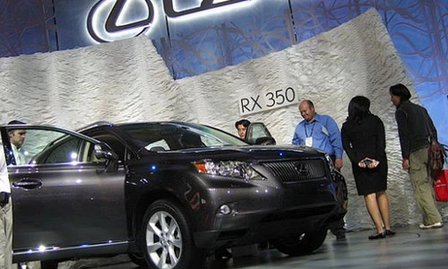 Nhật cảnh báo tác động từ việc tăng thuế nhập ôtô của Mỹ