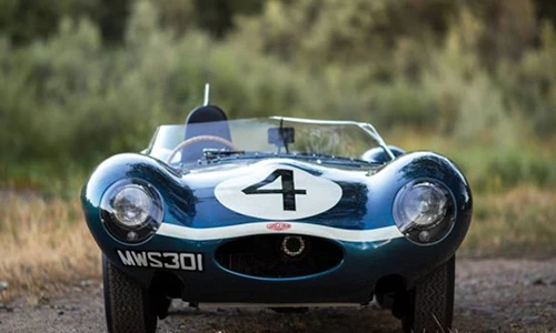 "Phát sốt" với xế cụ Jaguar D-Type 1955 giá 500 tỷ