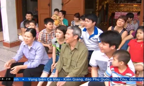 Trò chuyện với cặp vợ chồng có 14 con ở Hà Nội