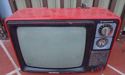 10 thiết bị công nghệ xa xỉ trong nhà đại gia Việt xưa