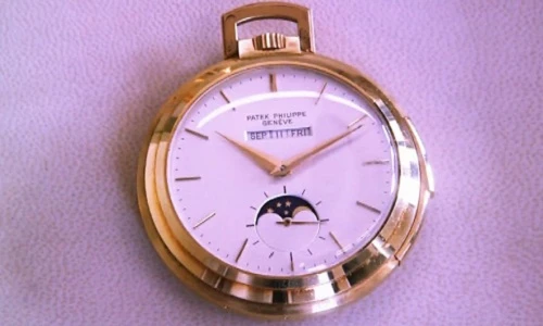 Đồng hồ Patek Philippe nửa triệu đô được chế tác "khủng" thế nào?