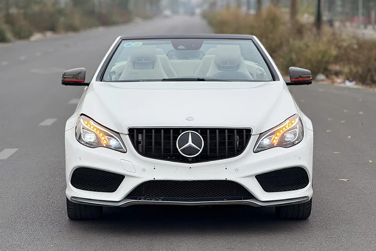 Mercedes-Benz E400 AMG chạy 10 năm, đắt ngang Toyota Camry đập hộp