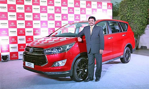 Toyota Innova Touring Sport 2017 “chốt giá” từ 629 triệu