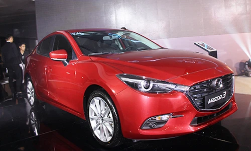 Tăng giá 30 triệu tại Việt Nam - Mazda3 2017 thêm gì?