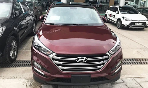 Hyundai Tucson 2017 giá gần 1 tỷ đầu tiên về Hà Nội