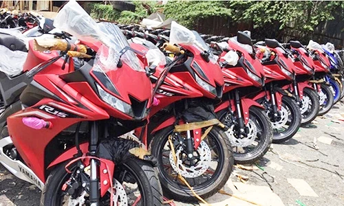 "Đập thùng" Yamaha R15 mới giá 115 triệu tại Việt Nam