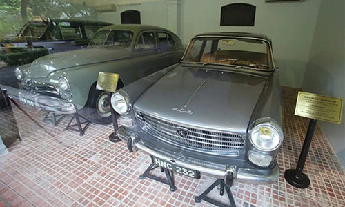 Nhìn lại dàn xe ôtô chở Bác Hồ trong thời chiến