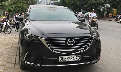 Mazda CX-9 mới hơn 2 tỷ đầu tiên lăn bánh tại VN