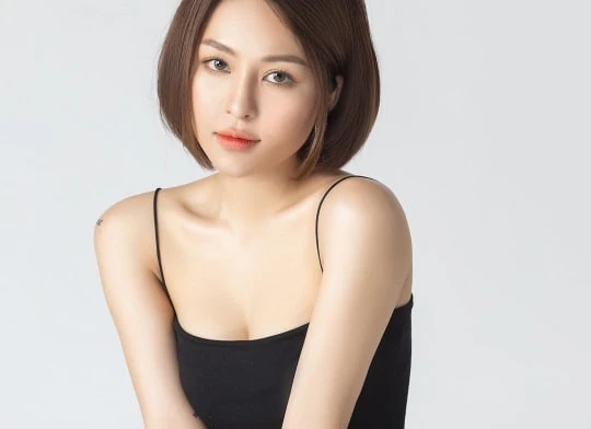 Sau scandal lộ clip nóng, hot girl Trâm Anh lần đầu nhận lời khen từ CĐM