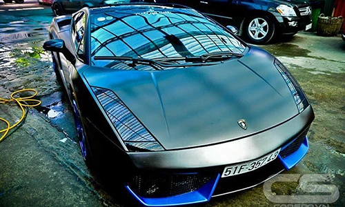 Siêu xe Lamborghini Gallardo SE tiền tỷ “thay áo” tại VN
