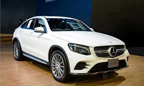 Mercedes-Benz ra mắt GLC Coupe “đấu” BMW X4