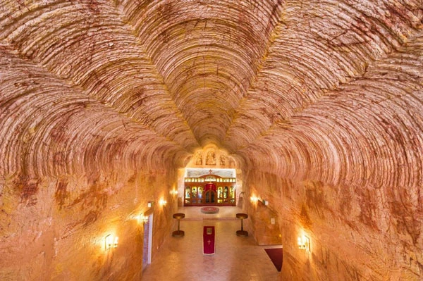 Khám phá những ngôi làng và thị trấn kỳ lạ trên thế giới