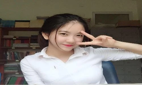 Cô giáo Nghệ An “gây bão” sau clip cover nhạc phim