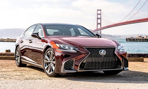 Xe sang Lexus LS 500 dính lỗi chết máy tại Việt Nam