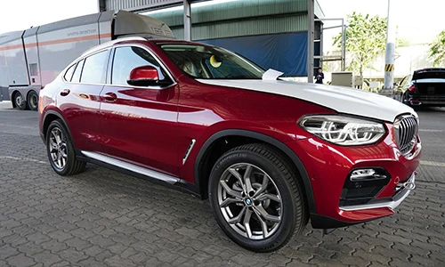 Xe BMW X4 2019 giá 2,9 tỷ đồng cập bến Việt Nam