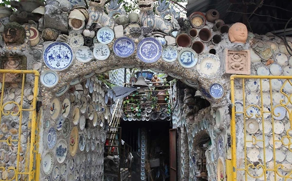 Ngôi nhà gắn 10.000 cổ vật, khách trả 20 tỷ không bán