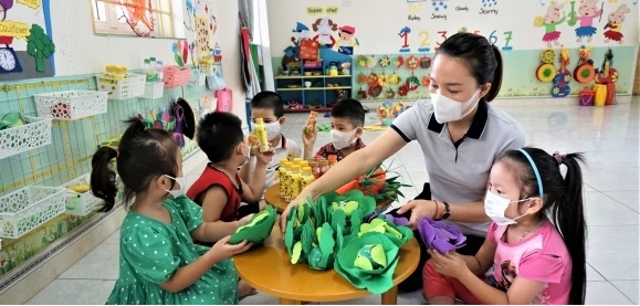 Lương tăng từ 1/7, có giảm tình trạng giáo viên mầm non bỏ việc ồ ạt?