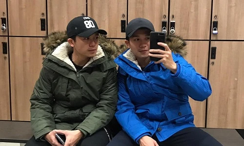 Cặp anh em song sinh thích “thách đố” dân mạng nhận ra mình