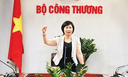 Mẹ Thứ trưởng Hồ Thị Kim Thoa cũng có 70 tỷ ở Điện Quang