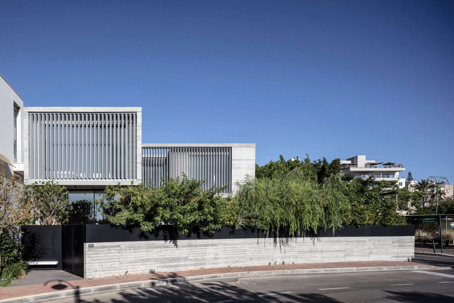 Độc đáo ngôi nhà có thiết kế mặt tiền “nhảy múa”