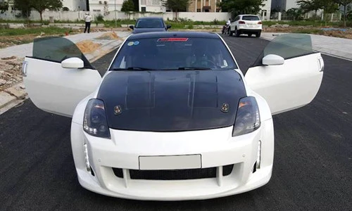 Siêu xe Nissan 350Z "độ độc" giá 720 triệu tại Sài Gòn