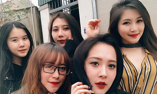 Mê mệt nhan sắc các cô "em gái" của Hương Tràm