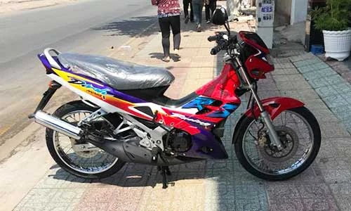 Honda Nova Dash "đắp chiếu" 16 năm giá cả trăm triệu đồng